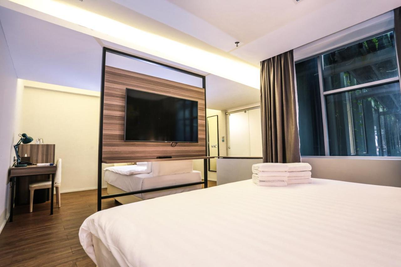 Days Hotel & Suites By Wyndham Kl - Chan Sow Lin Mrt Or Lrt Kuala Lumpur Eksteriør bilde
