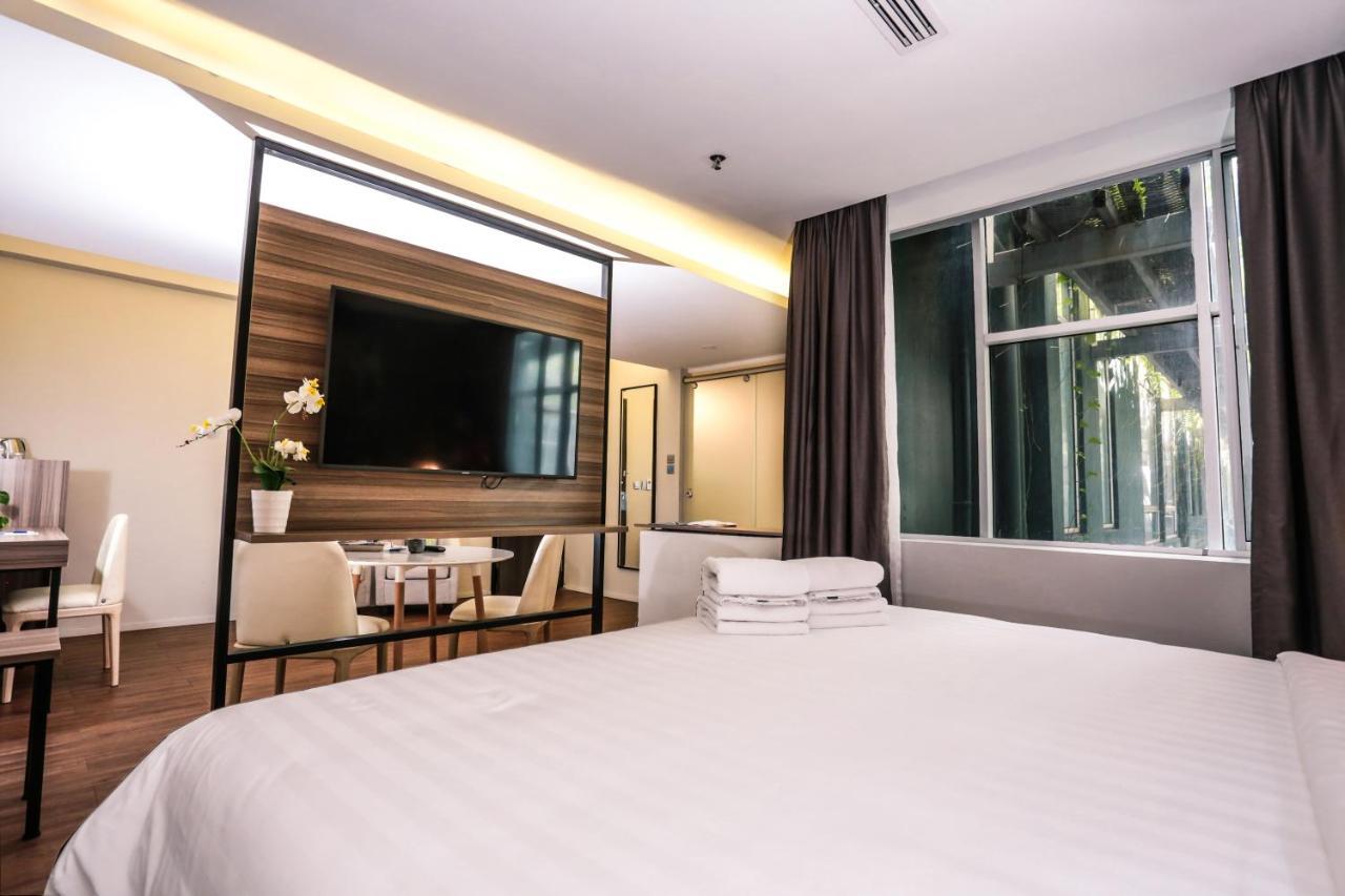 Days Hotel & Suites By Wyndham Kl - Chan Sow Lin Mrt Or Lrt Kuala Lumpur Eksteriør bilde