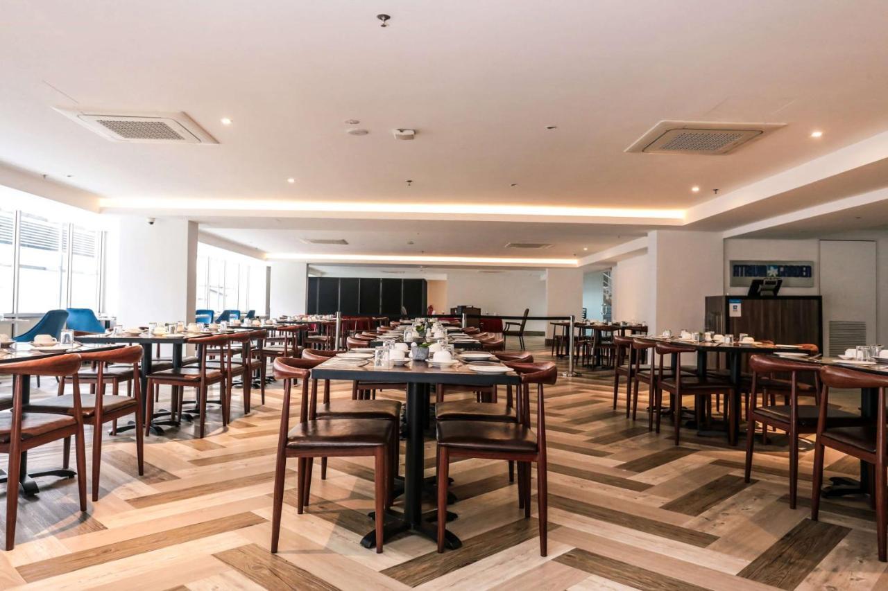 Days Hotel & Suites By Wyndham Kl - Chan Sow Lin Mrt Or Lrt Kuala Lumpur Eksteriør bilde