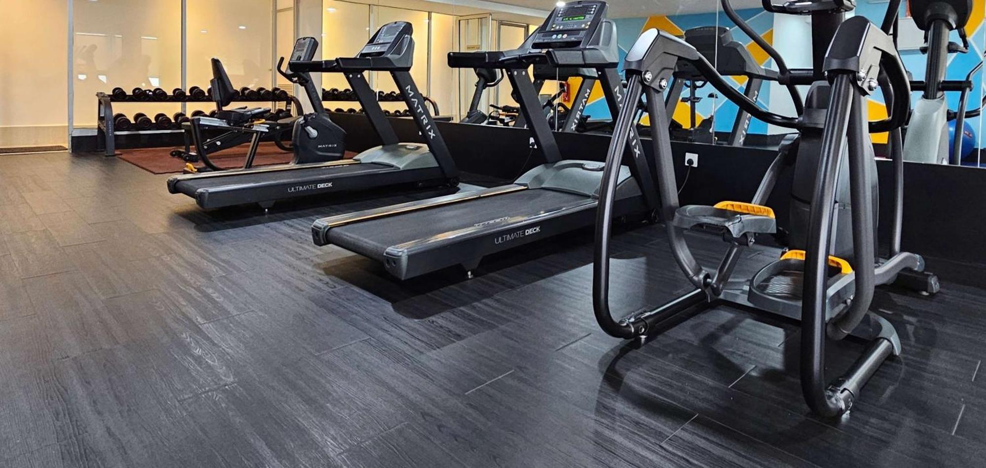 Days Hotel & Suites By Wyndham Kl - Chan Sow Lin Mrt Or Lrt Kuala Lumpur Eksteriør bilde